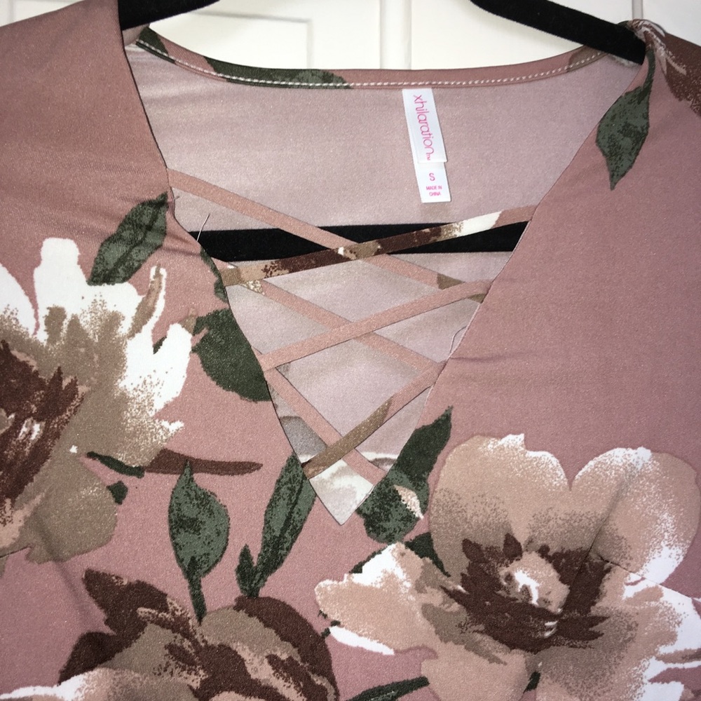 Strappy criss cross floral print dress nude mauve - Picture 4 of 7
